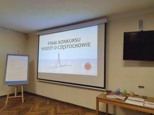 Widok tablicy na ścianie